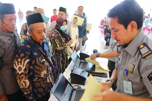 Foto: Pelayanan dikantor imigrasi